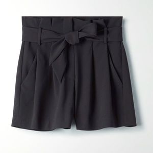 Aritzia Baboon Asher Short - Black - (Size 6)